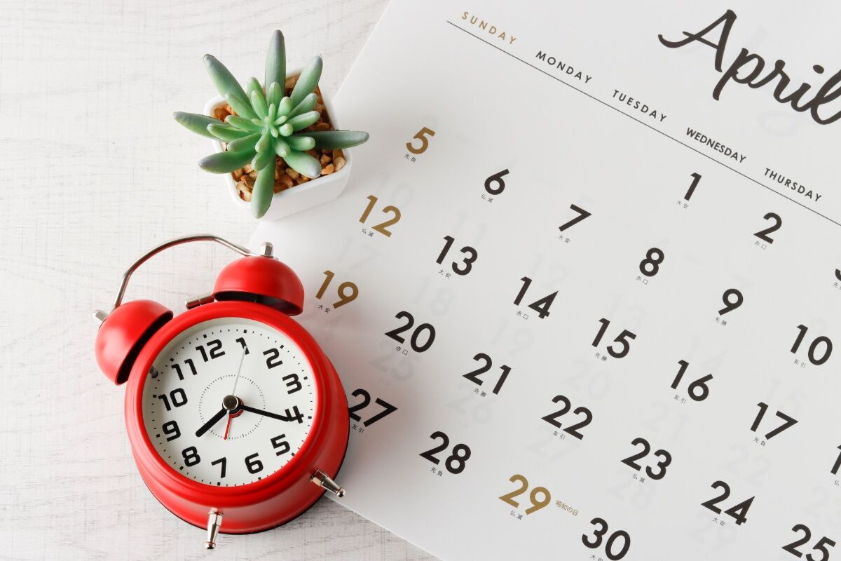 年間休日120日